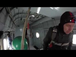 Прыжки с парашютом. Красноярск Аэродром ДОСААФ Манский. - YouTube Прыжки с парашютом. Красноярск Аэродром ДОСААФ Манский. - YouTube