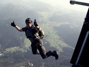 Самостоятельный прыжок с парашютом в Красноярске Самостоятельный прыжок с парашютом в Красноярске